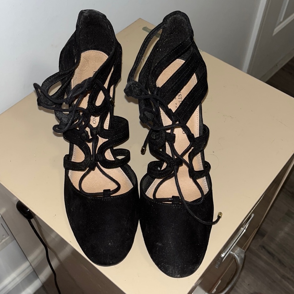 black strapy heels
